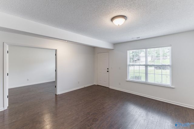 111 Vandenberg Lane, Harvest, AL 35749