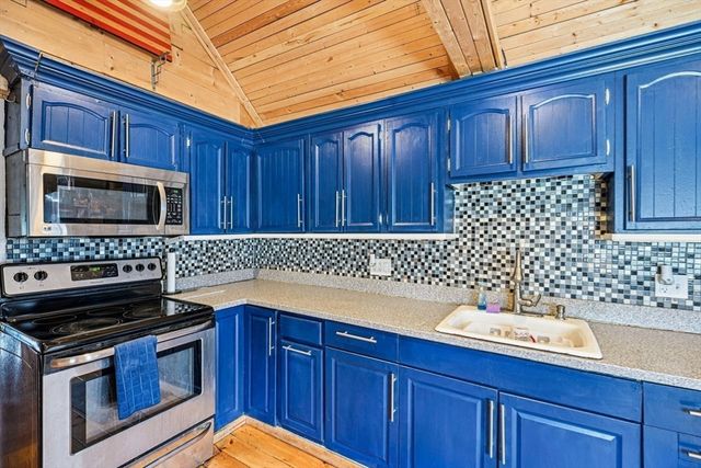 715 Central, Stoughton, MA 02072