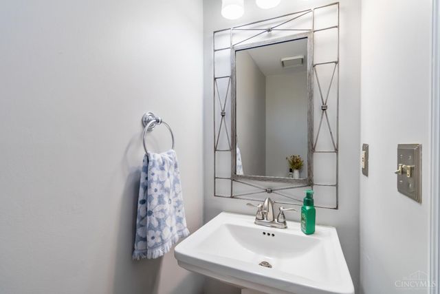 2471 Carriagegate Lane, Deerfield Twp., OH 45039