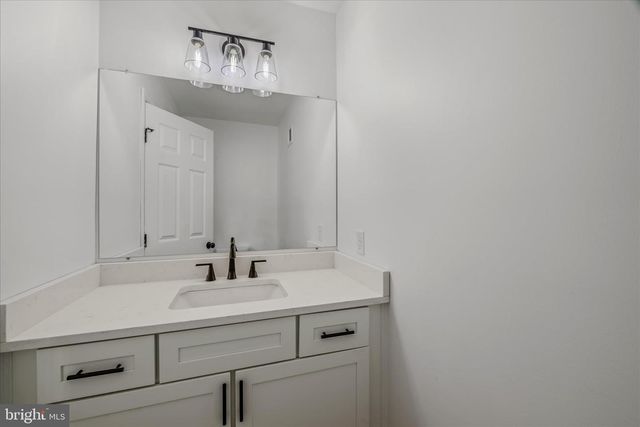 637 PERSIMMON LN, Shepherdstown, WV 25443