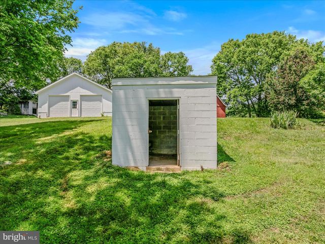 637 PERSIMMON LN, Shepherdstown, WV 25443