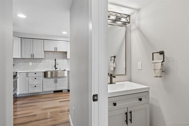 5580 S Lansing Way, Englewood, CO 80111