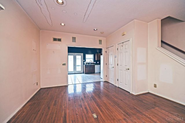 938 Weninger Circle, Cincinnati, OH 45203