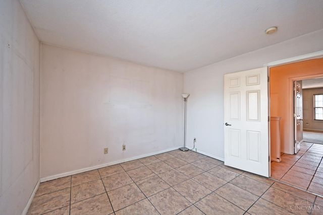 938 Weninger Circle, Cincinnati, OH 45203