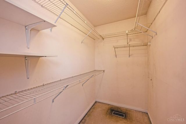 938 Weninger Circle, Cincinnati, OH 45203