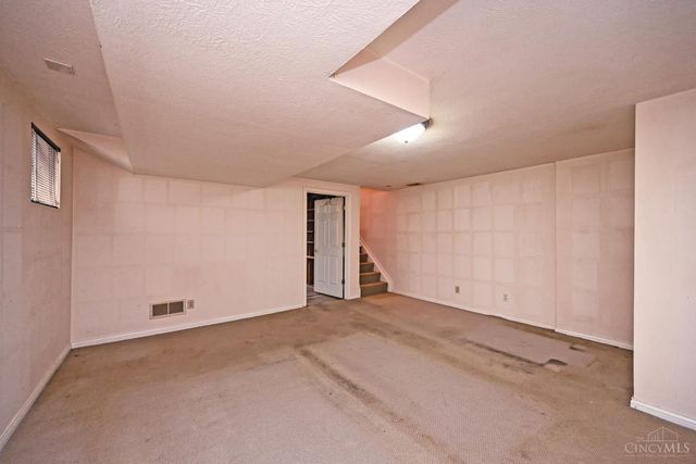 938 Weninger Circle, Cincinnati, OH 45203