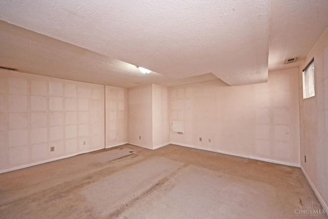 938 Weninger Circle, Cincinnati, OH 45203