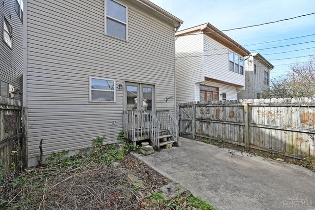 938 Weninger Circle, Cincinnati, OH 45203