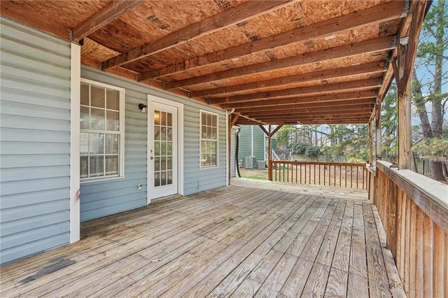 240 Plantation Glen Court, Johns Creek, GA 30022