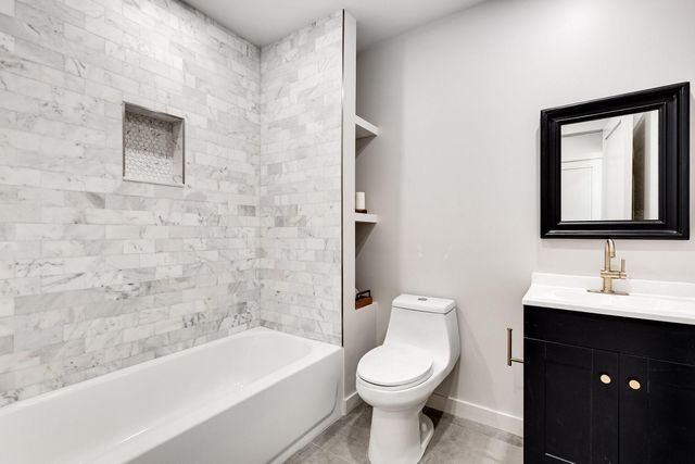 424 NE 2nd St, Pompano Beach, FL 33060