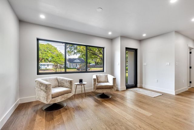 424 NE 2nd St, Pompano Beach, FL 33060