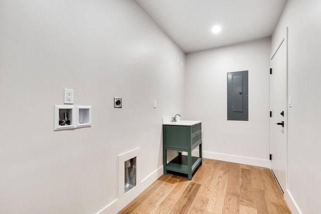 424 NE 2nd St, Pompano Beach, FL 33060