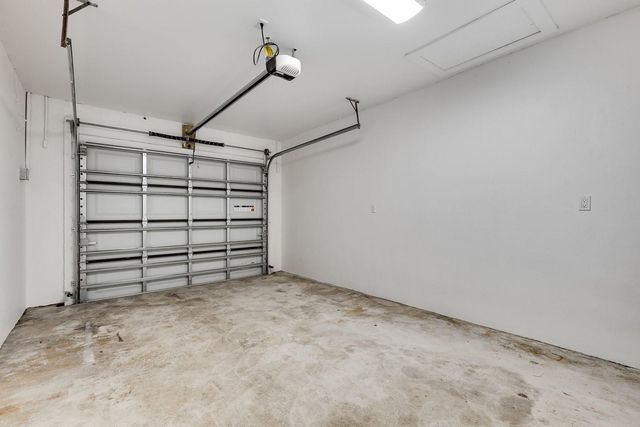 424 NE 2nd St, Pompano Beach, FL 33060