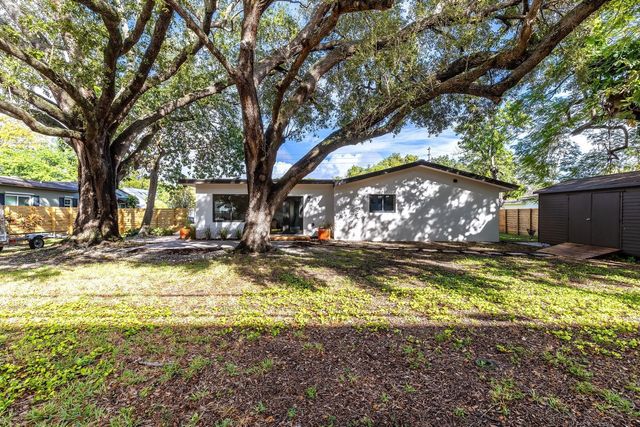 424 NE 2nd St, Pompano Beach, FL 33060