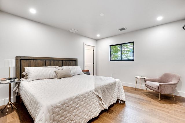 424 NE 2nd St, Pompano Beach, FL 33060