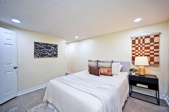 6555 Daly Road, Cincinnati, OH 45224