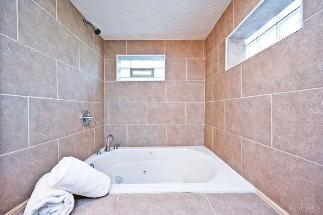 6555 Daly Road, Cincinnati, OH 45224