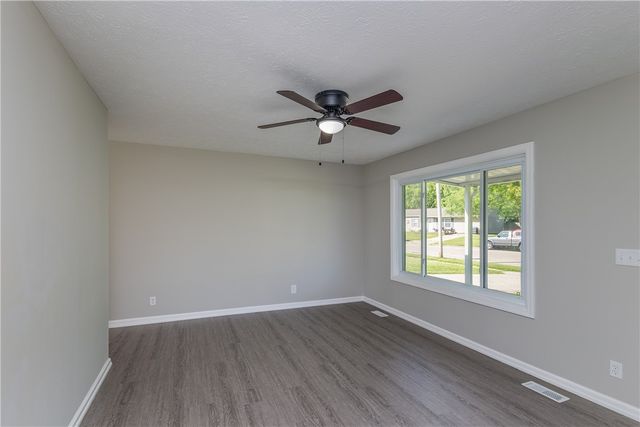 868 Cliffside Drive, New Carlisle, OH 45344