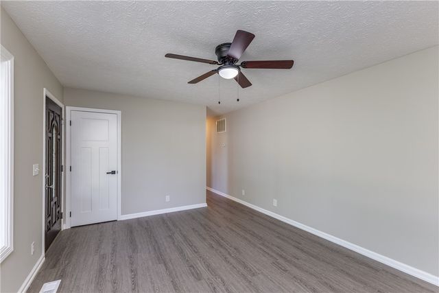 868 Cliffside Drive, New Carlisle, OH 45344