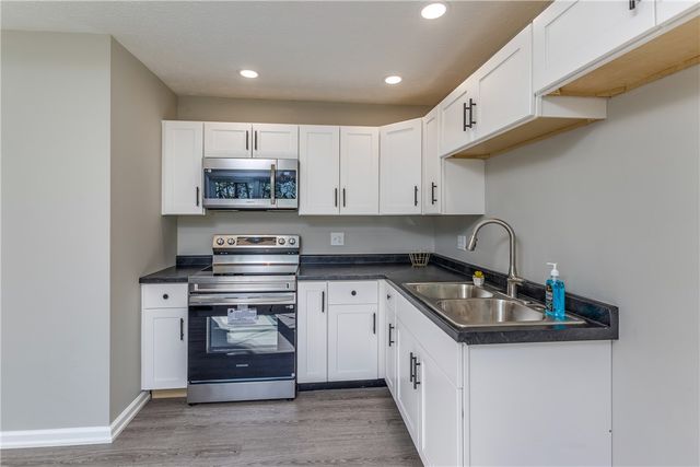 868 Cliffside Drive, New Carlisle, OH 45344
