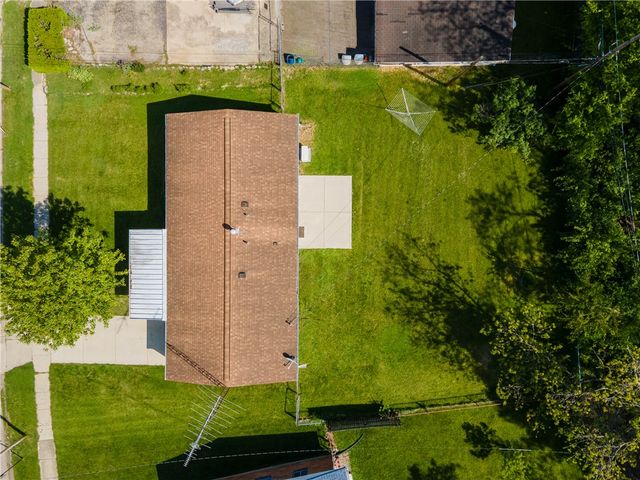 868 Cliffside Drive, New Carlisle, OH 45344