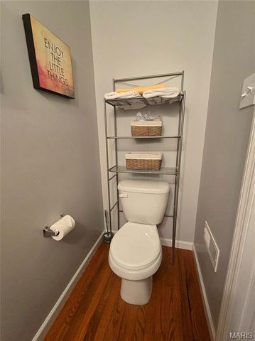 2695 Valley Brook Drive, St Louis, MO 63031