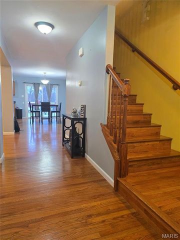 2695 Valley Brook Drive, St Louis, MO 63031