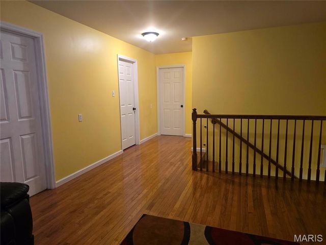 2695 Valley Brook Drive, St Louis, MO 63031