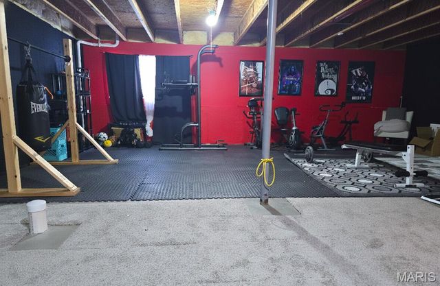 2695 Valley Brook Drive, St Louis, MO 63031