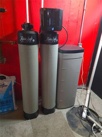 2695 Valley Brook Drive, St Louis, MO 63031