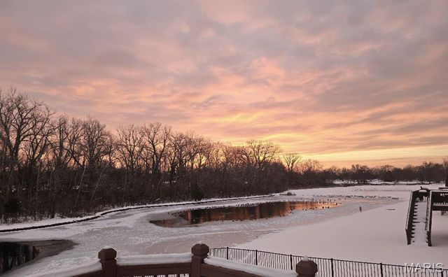 2695 Valley Brook Drive, St Louis, MO 63031