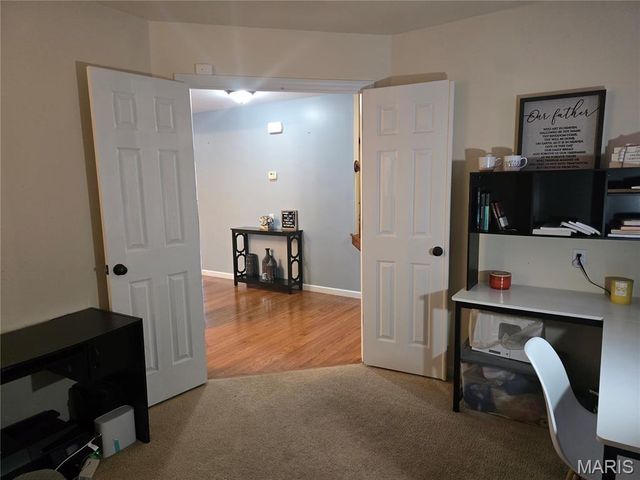 2695 Valley Brook Drive, St Louis, MO 63031