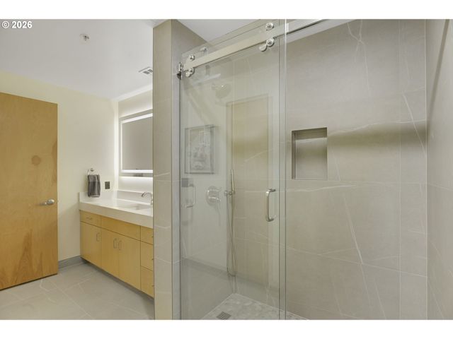 820 Nw 12th Ave 218, Portland, OR 97209