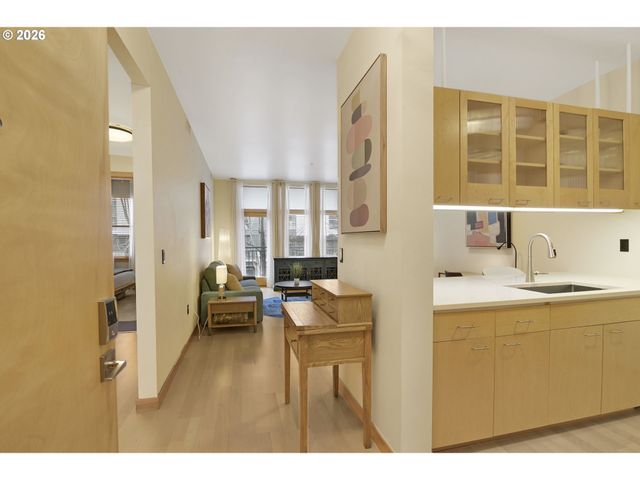 820 Nw 12th Ave 218, Portland, OR 97209