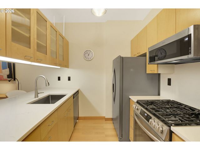 820 Nw 12th Ave 218, Portland, OR 97209