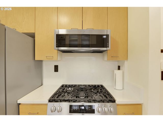 820 Nw 12th Ave 218, Portland, OR 97209