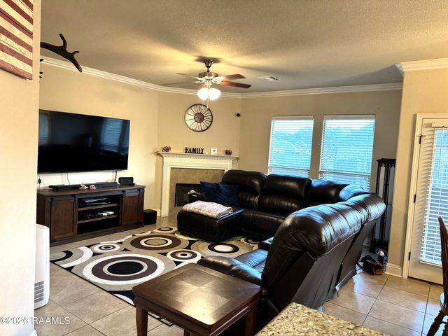 206 Arsenal Drive, Carencro, LA 70520