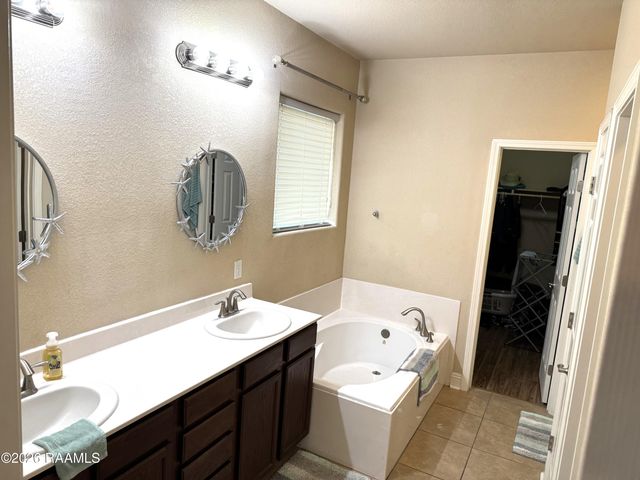 206 Arsenal Drive, Carencro, LA 70520