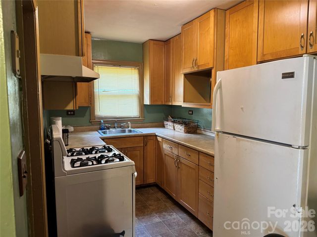 945 S Confederate Avenue, Rock Hill, SC 29730