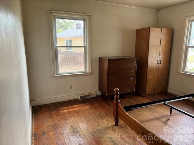 945 S Confederate Avenue, Rock Hill, SC 29730