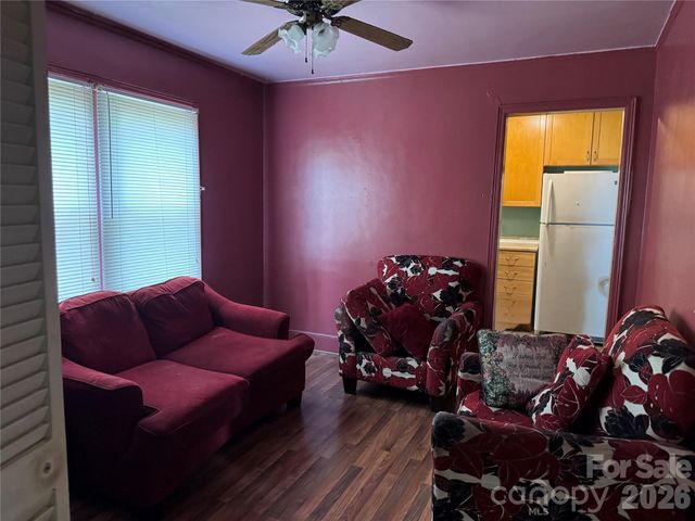 945 S Confederate Avenue, Rock Hill, SC 29730