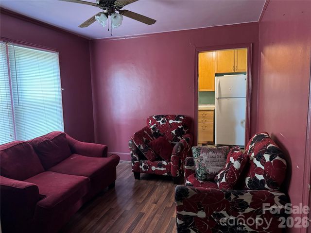 945 S Confederate Avenue, Rock Hill, SC 29730