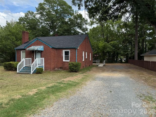 945 S Confederate Avenue, Rock Hill, SC 29730