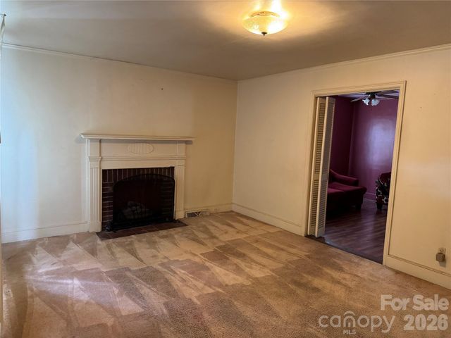 945 S Confederate Avenue, Rock Hill, SC 29730
