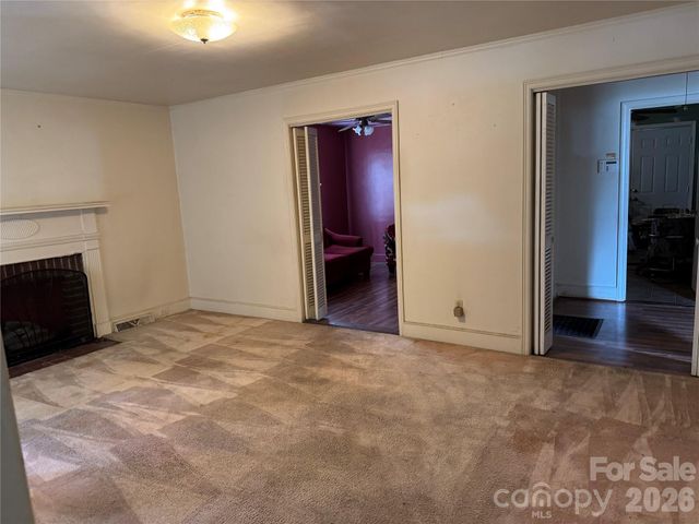 945 S Confederate Avenue, Rock Hill, SC 29730