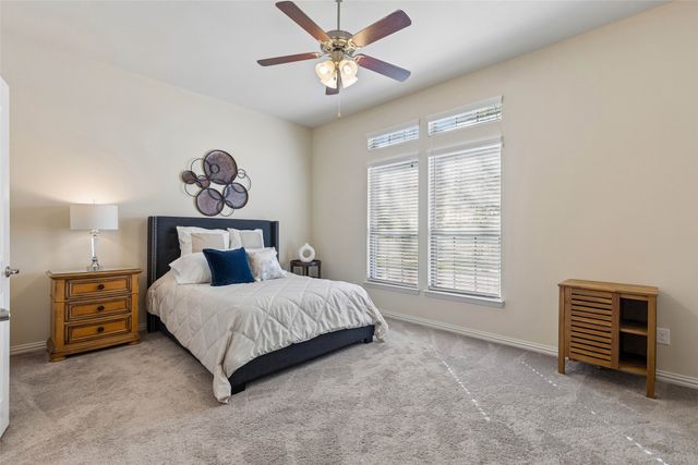8209 Main Street, North Richland Hills, TX 76182