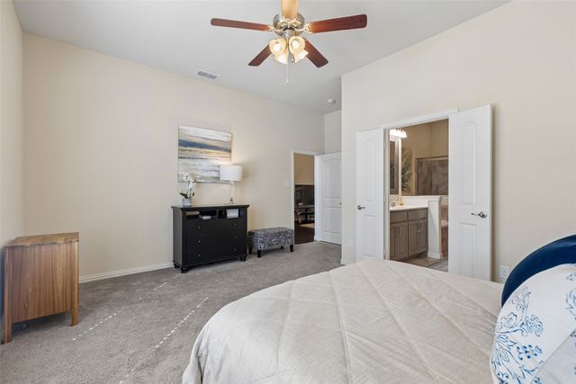 8209 Main Street, North Richland Hills, TX 76182