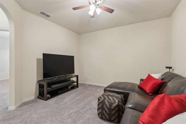 8209 Main Street, North Richland Hills, TX 76182