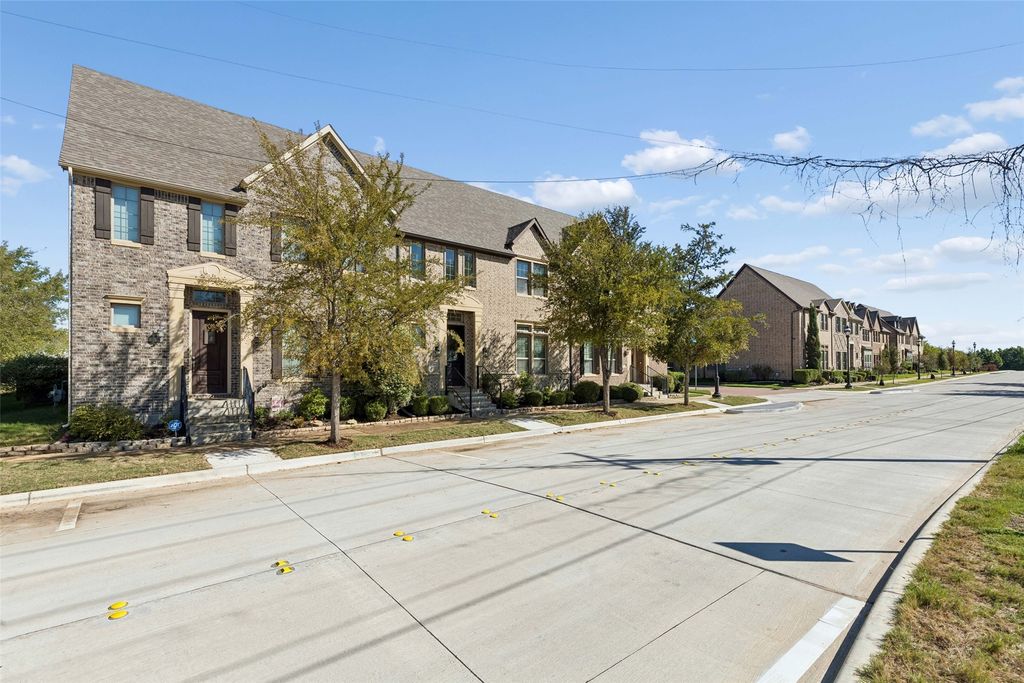 8209 Main Street, North Richland Hills, TX 76182 — photo 3