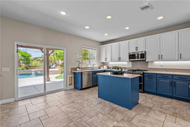 29908 Shadow, Castaic, CA 91384